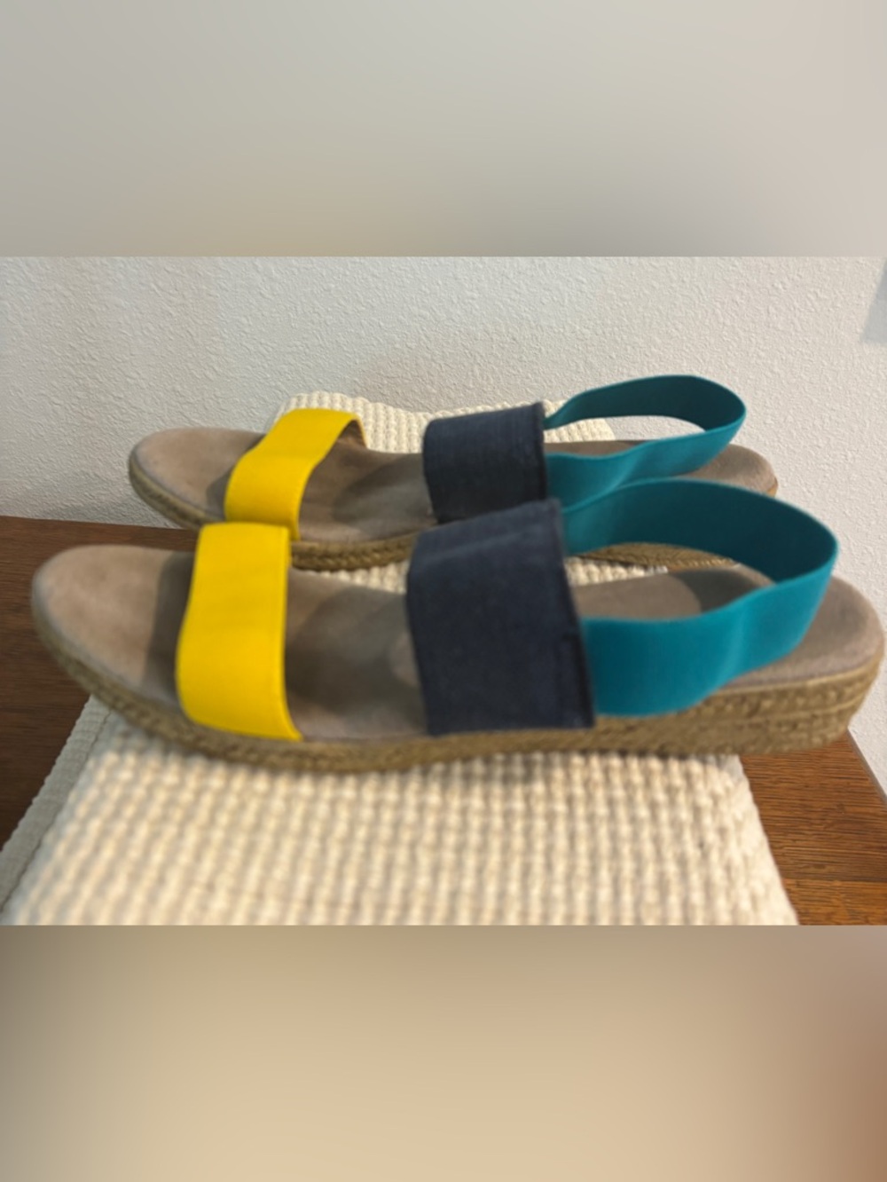 CHARLESTON SHOE CO GLADYS WEDGE